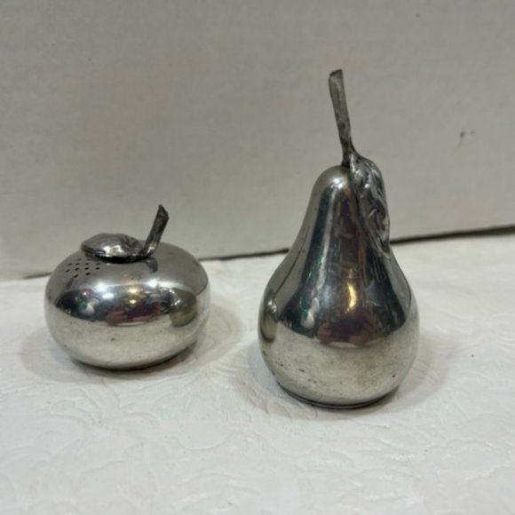 VTG Kirk Pewter by Hanle Salt & Pepper Shakers Pear Apple - Picture 2 of 8
